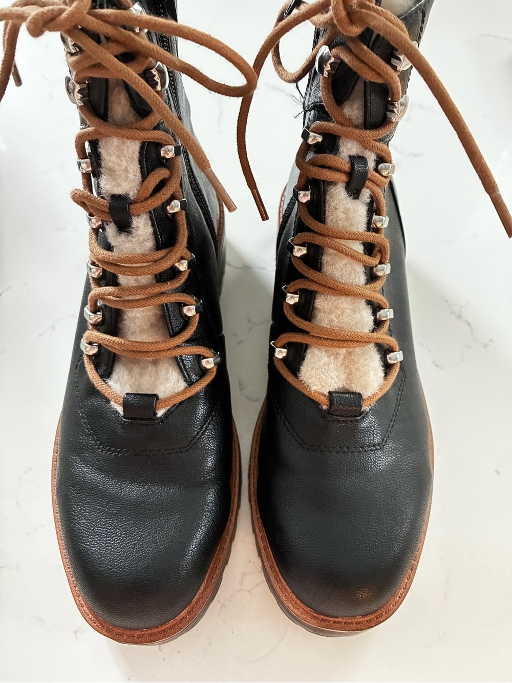 Nine west women’s leather /sherpa boots size 7.5 black